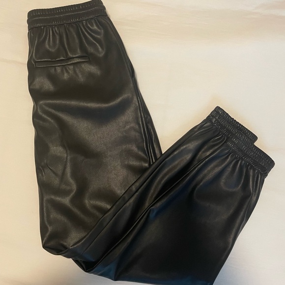 Faux leather joggers from Zara - Picture 1 of 2